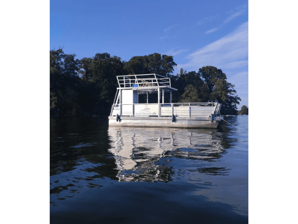 eventboot Berlin Sunrise mit Rutsche mieten