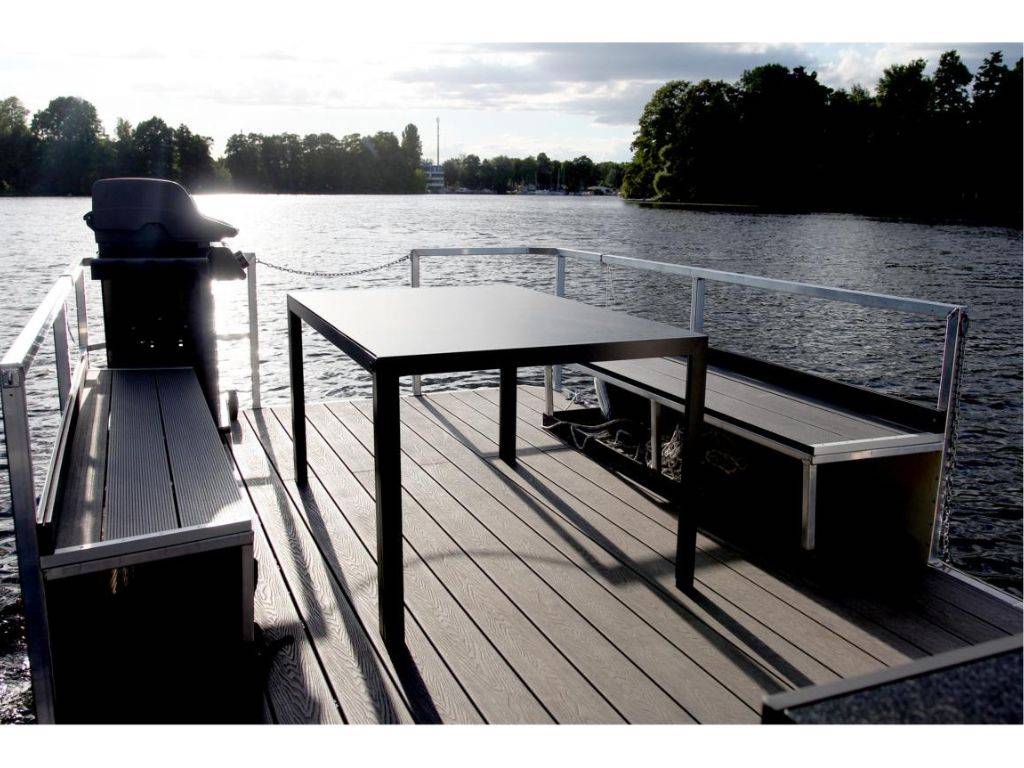 Grillboot-Berlin-Sunshine-Tegel-Spandau-Tegeler-See-Partyboot-Partyfloss-eventboote.de