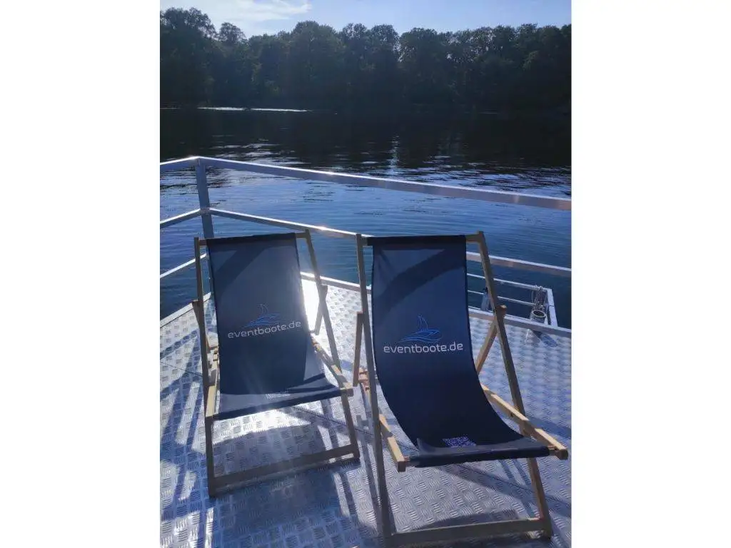 Partyboot Berlin Sunrise mit Rutsche mieten