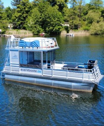 Boot mieten, Wassererlebnis, Eventboote, Katamarane, Wasserfahrzeuge für Events und Freizeit.